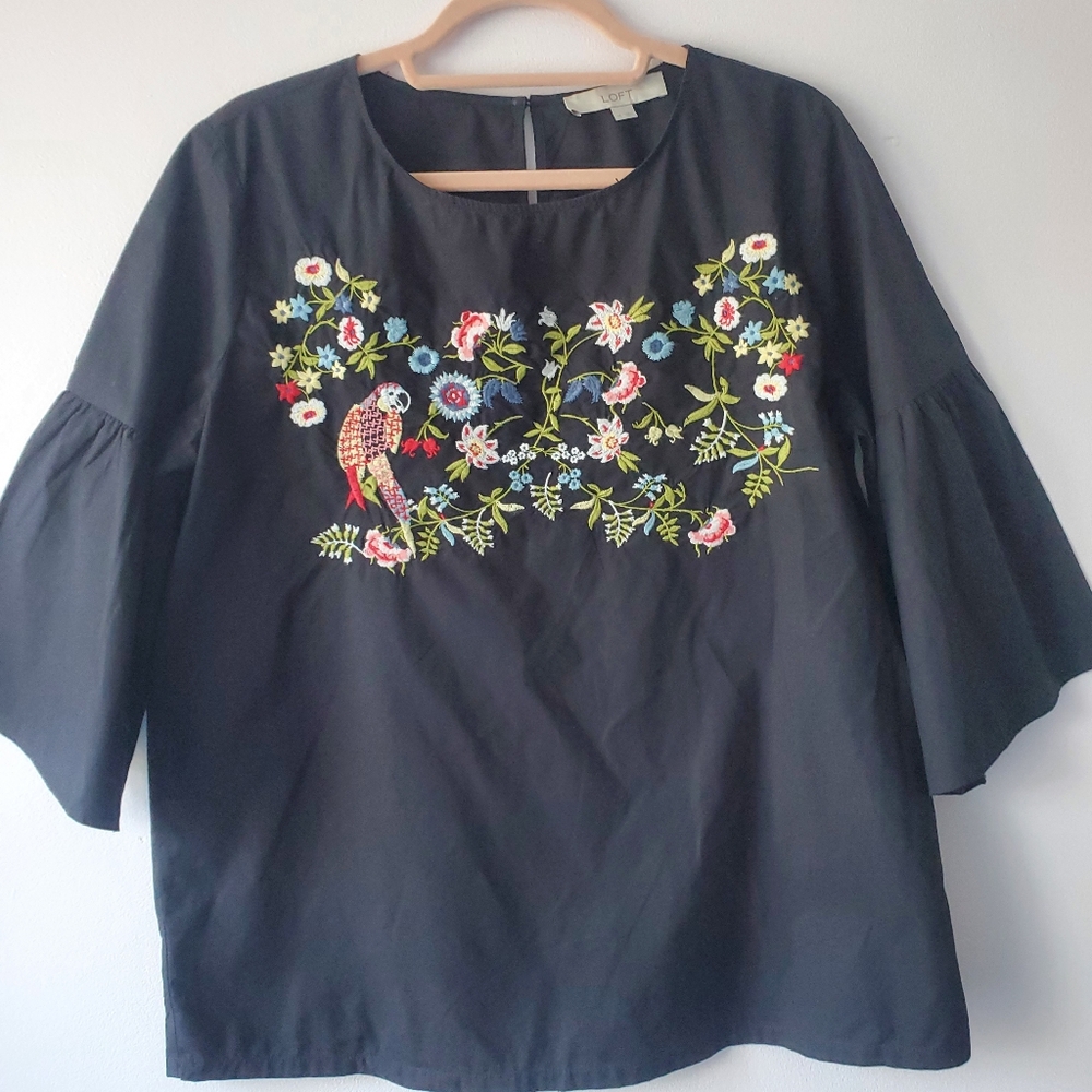 LOFT Woman's Black Parrot Embroidered Peasant Top Bell Sleeve Sz M Beach  Casual